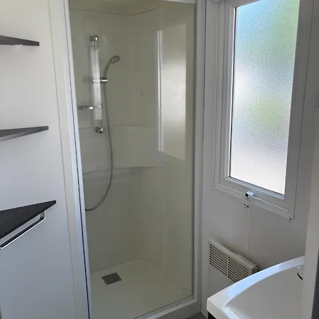 Kemping Location De Mobil-home 6 A 8 Personnes , La Carabasse Vias